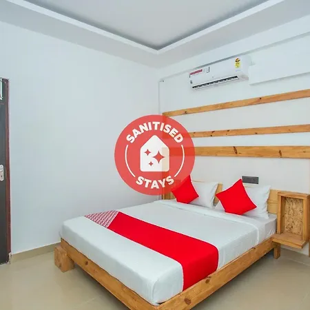 Oyo 15111 Greencity Comforts